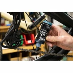 Wolf-tooth Wolf Tooth WT-1 All Conditions Chain Lube - 2oz -Cheap Cykelvedligeholdelse Store Wolftooth WT 1 Chain Lube for All Conditions 05